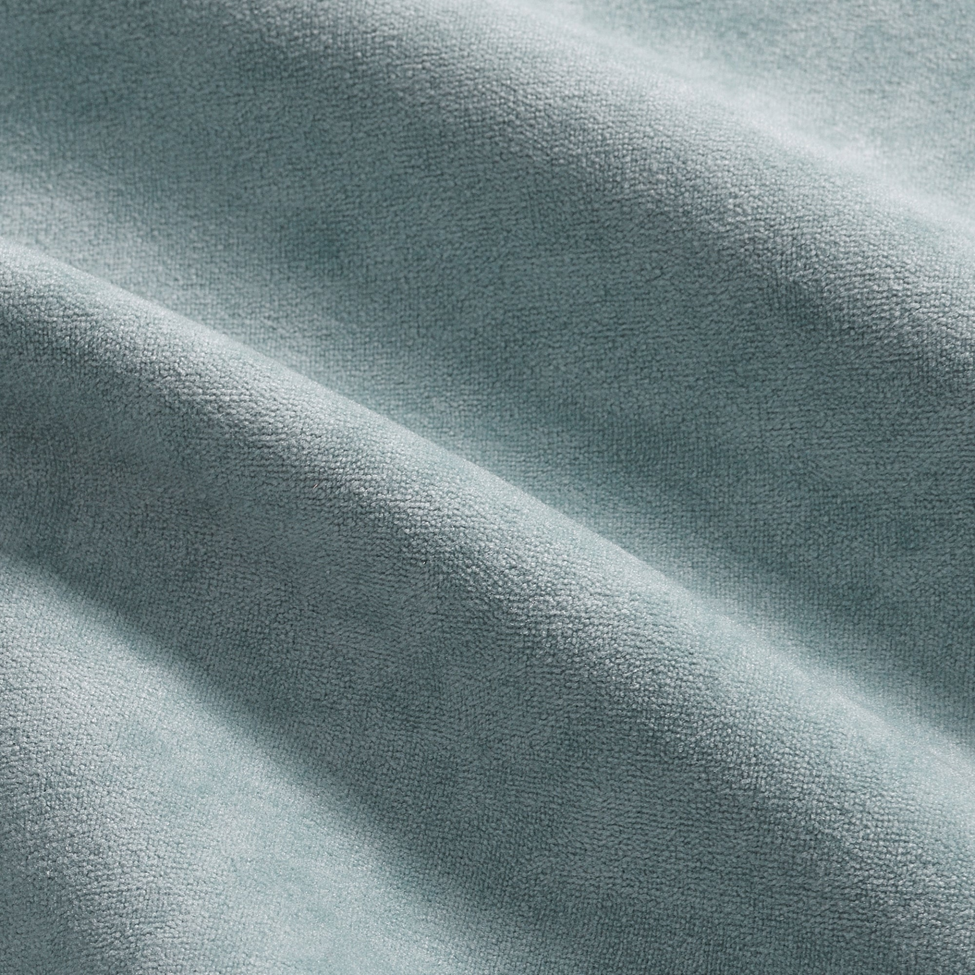 65758028